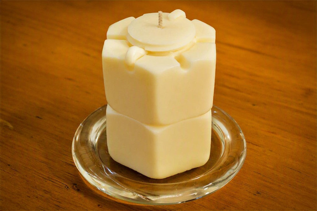 Smoked Vanilla Nuclear Reactor Nut & Bolt Candle