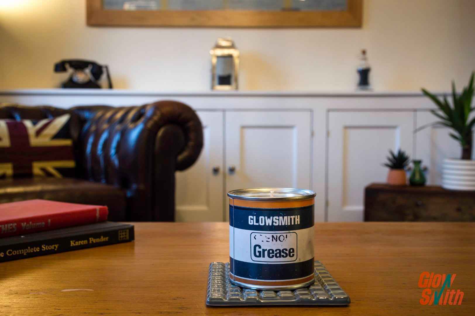 The Classic Car Gift Set: Vintage Grease Tin Bundle